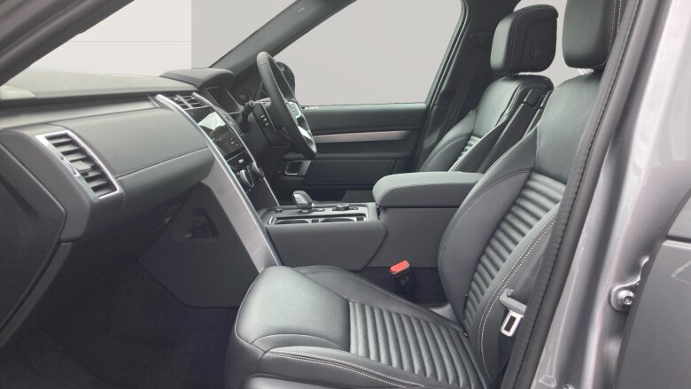 Land Rover Discovery 3.0 D350 Dynamic SE 5dr Auto Diesel Station Wagon